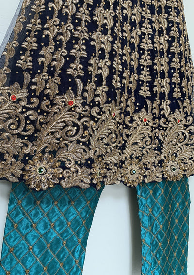 Girl's Gorgeous Pakistani Style Salwar Suit: Deshi Besh.