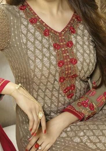 Prachi Desai In Magical Brasso Designer Salwar Suit: Deshi Besh.