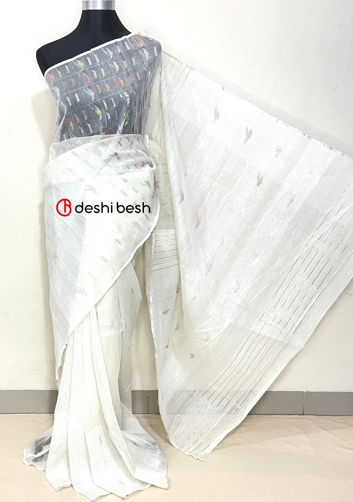 Traditional Handloom Dhakai Cotton Jamdani Saree: Deshi Besh.