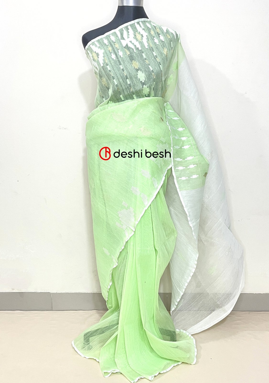 Traditional Handloom Dhakai Cotton Jamdani Saree: Deshi Besh.