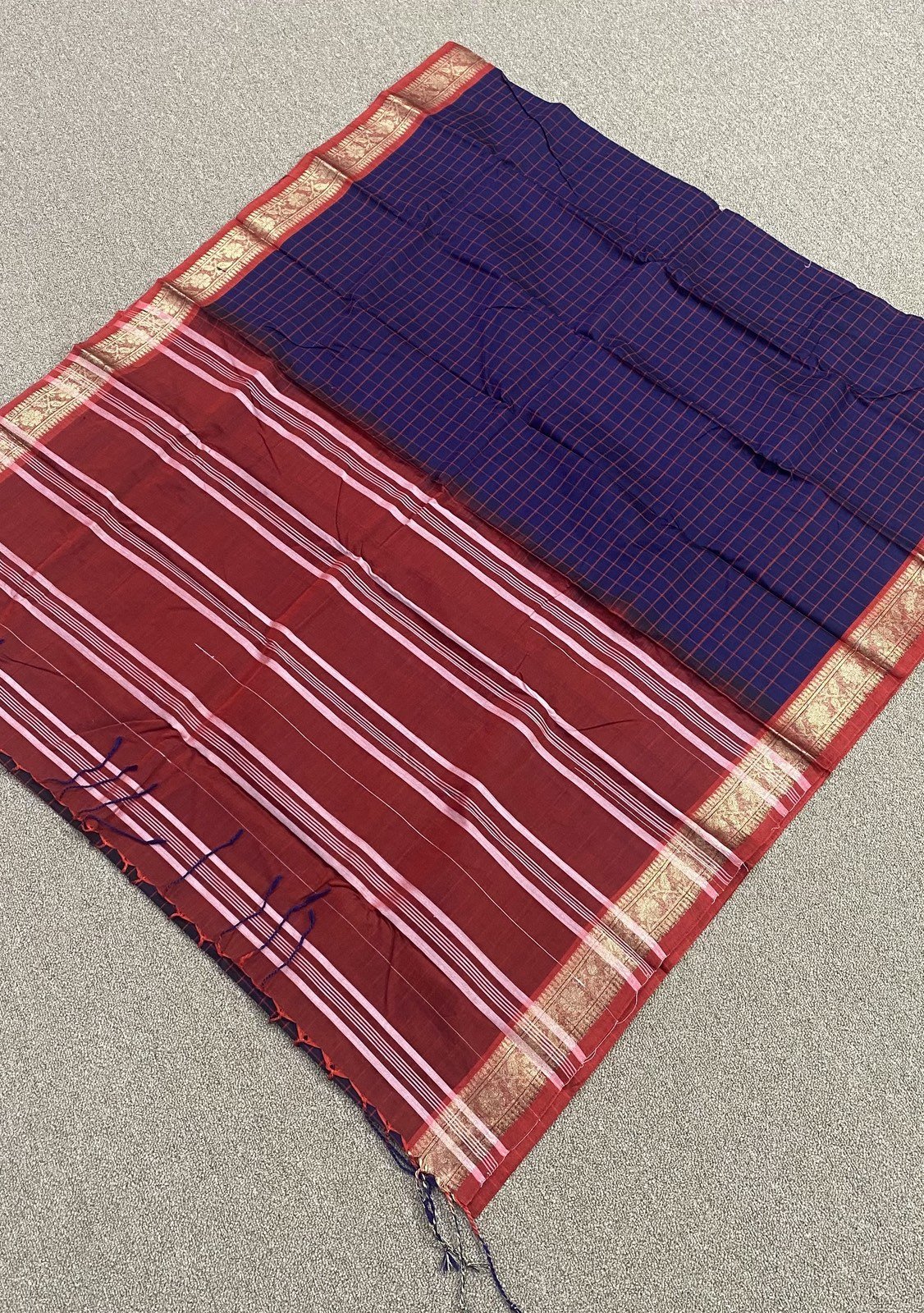 Traditional Handloom Maslais Cotton Saree: Deshi Besh.